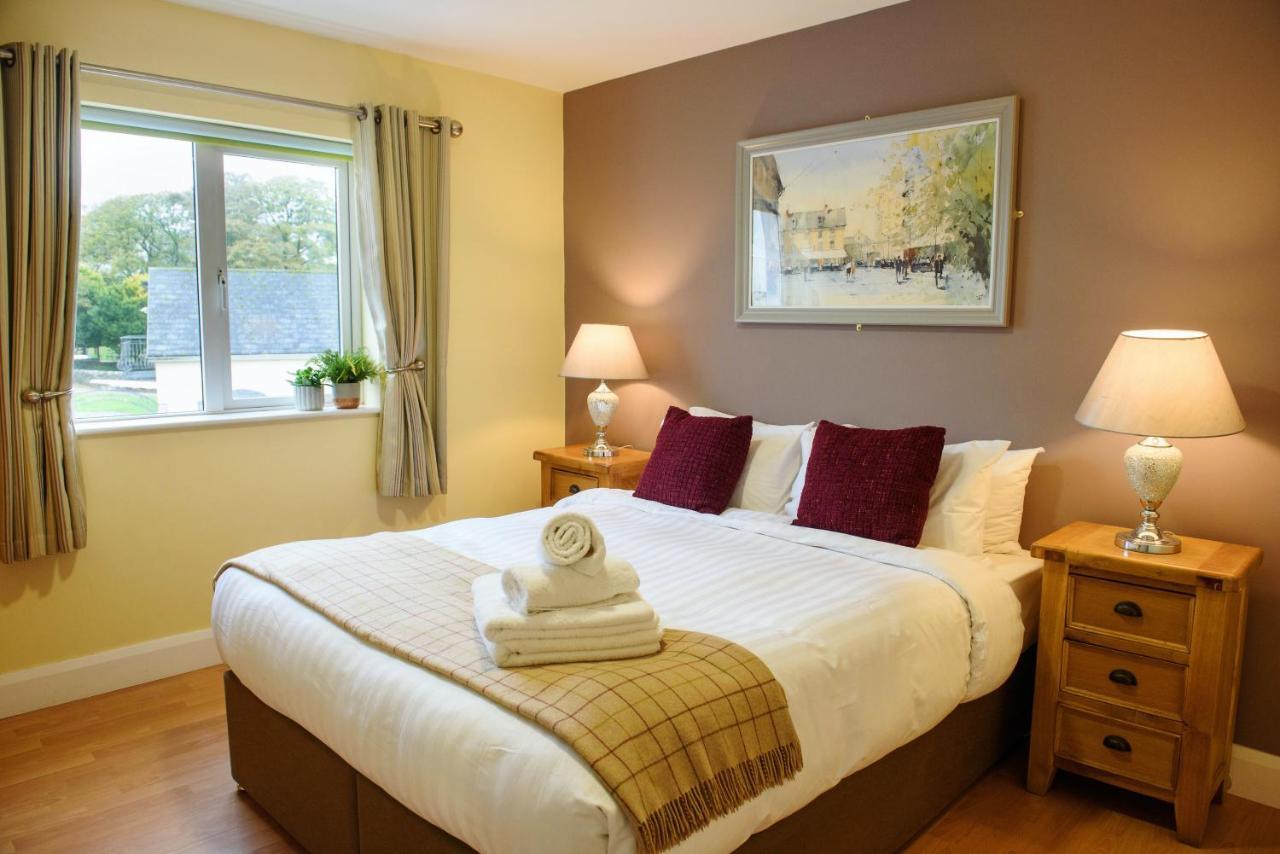 Waterfront Self Catering Houses Carrick on Shannon Extérieur photo