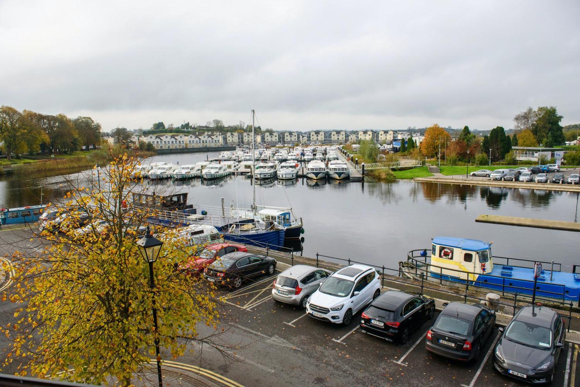 Waterfront Self Catering Houses Carrick on Shannon Extérieur photo